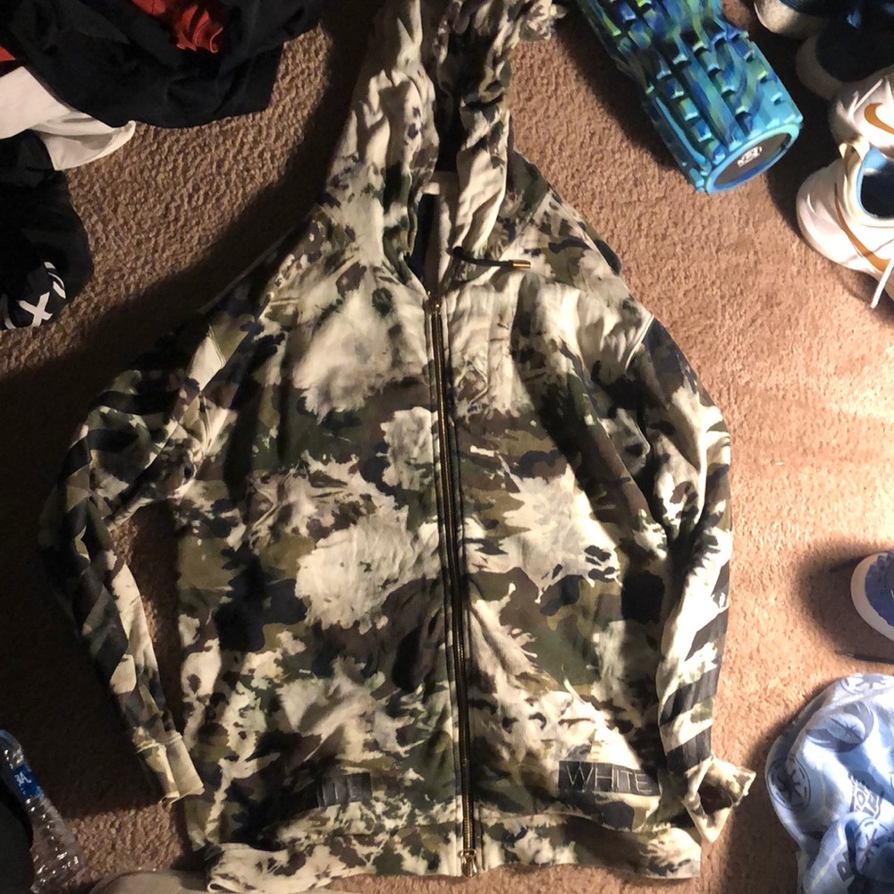 Camo zip up